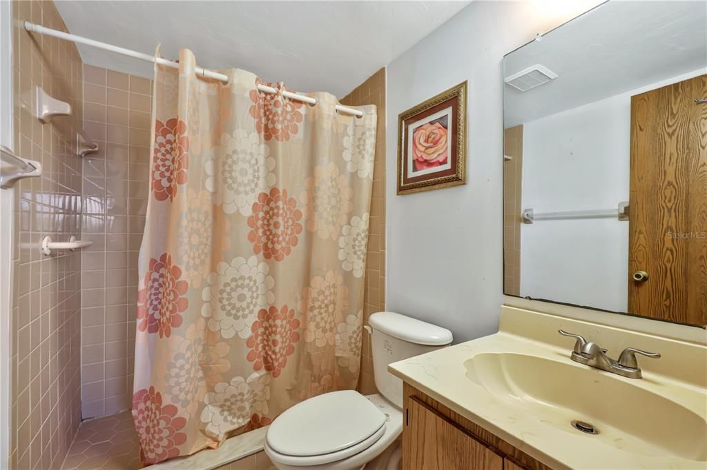 En Venta: $140,000 (2 camas, 2 baños, 871 Pies cuadrados)