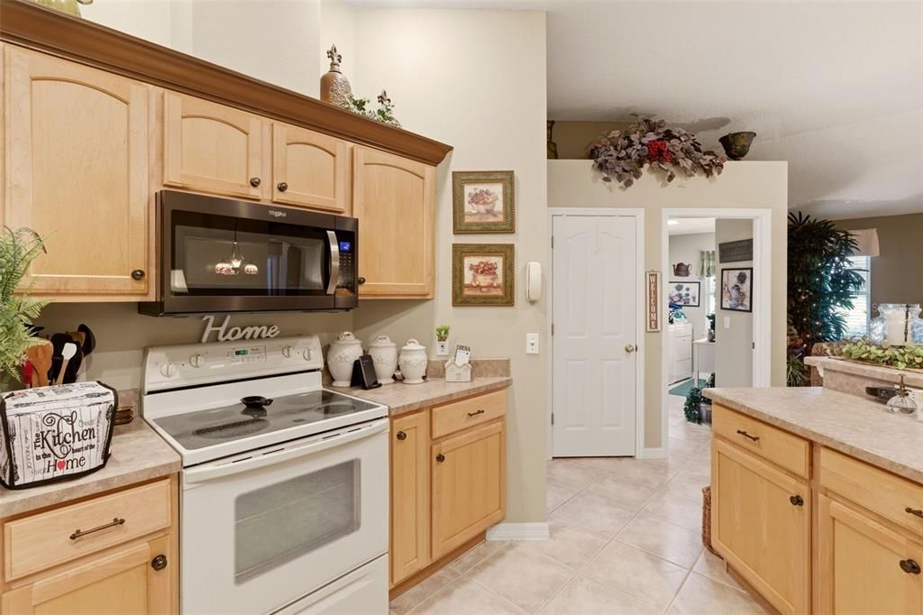 For Sale: $399,000 (3 beds, 2 baths, 1955 Square Feet)
