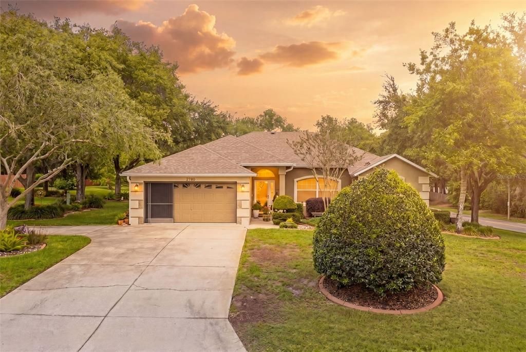 For Sale: $399,000 (3 beds, 2 baths, 1955 Square Feet)