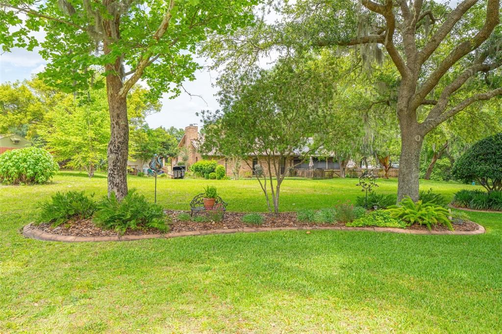 For Sale: $399,000 (3 beds, 2 baths, 1955 Square Feet)