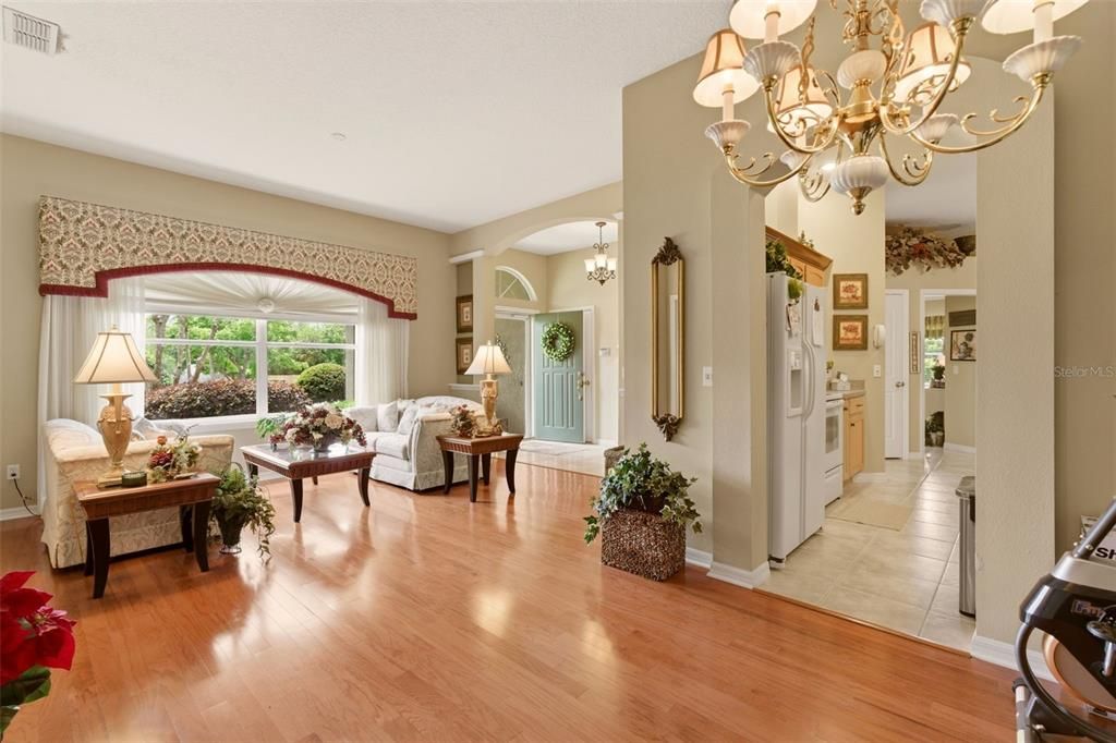 For Sale: $399,000 (3 beds, 2 baths, 1955 Square Feet)