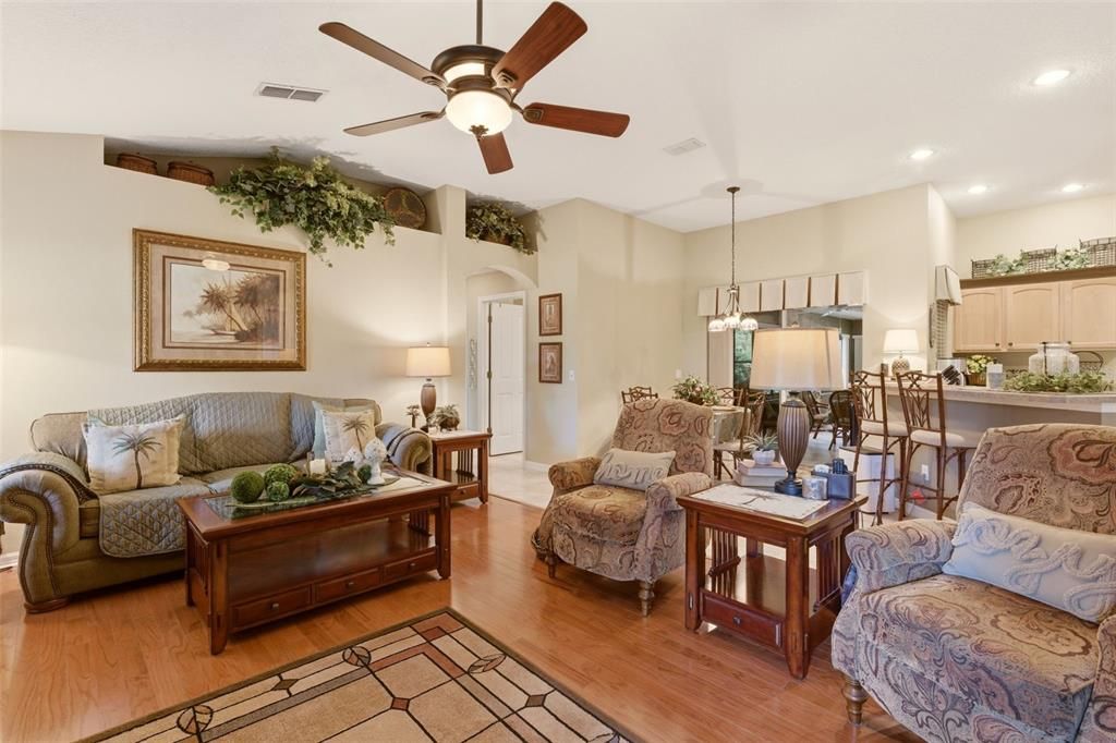 For Sale: $399,000 (3 beds, 2 baths, 1955 Square Feet)
