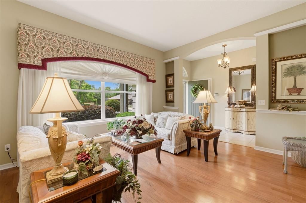 For Sale: $399,000 (3 beds, 2 baths, 1955 Square Feet)