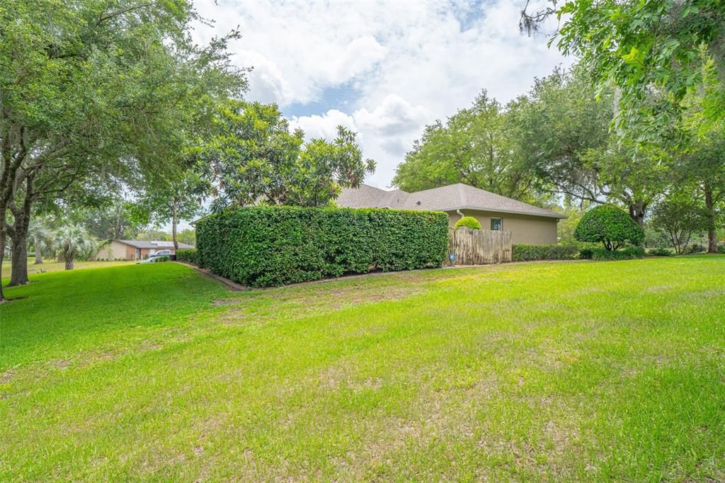 For Sale: $399,000 (3 beds, 2 baths, 1955 Square Feet)