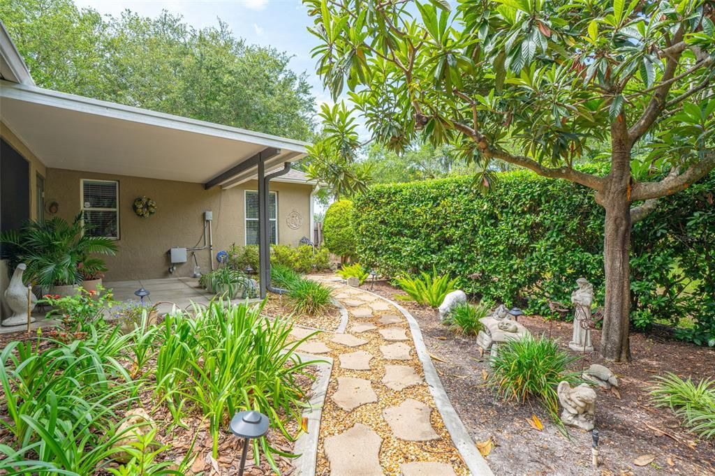 For Sale: $399,000 (3 beds, 2 baths, 1955 Square Feet)