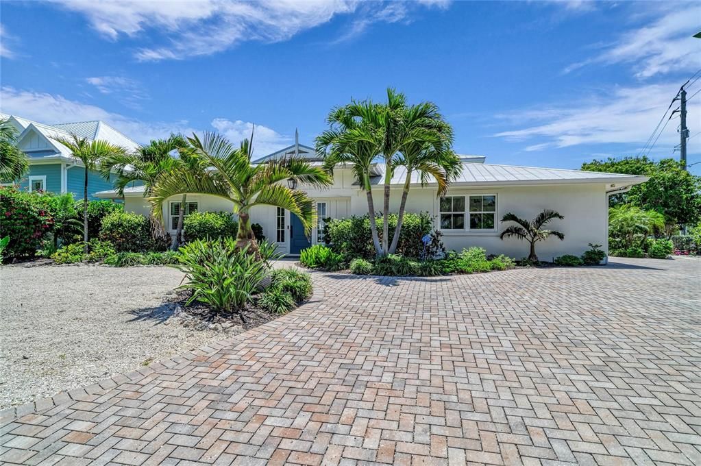 En Venta: $2,790,000 (4 camas, 3 baños, 2044 Pies cuadrados)