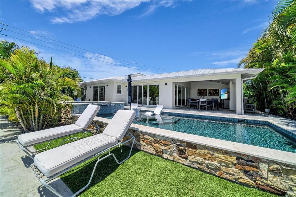 En Venta: $2,790,000 (4 camas, 3 baños, 2044 Pies cuadrados)