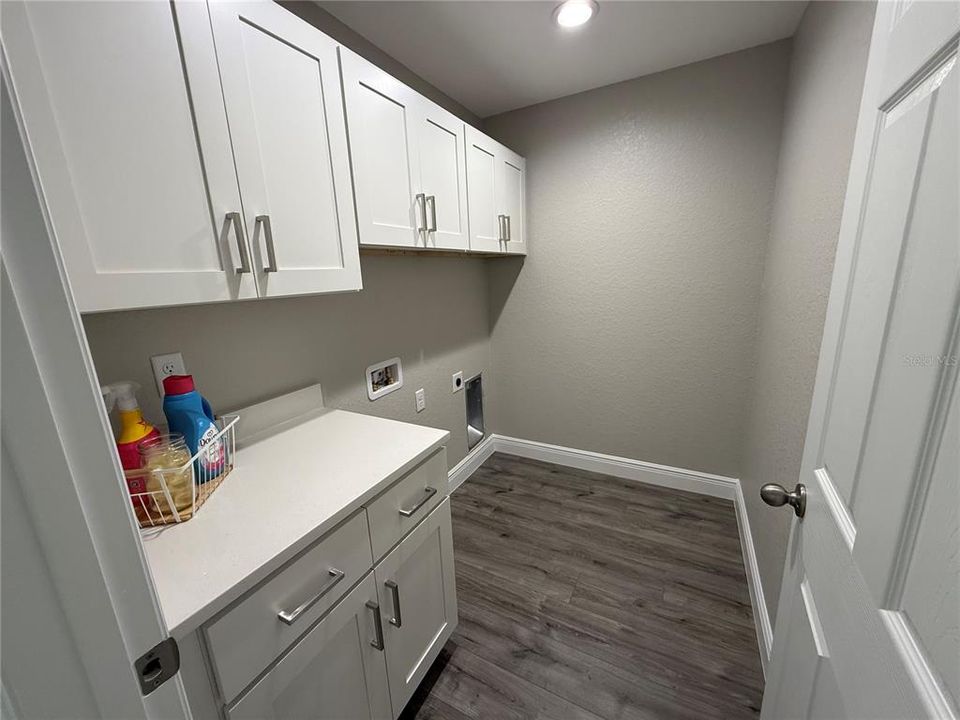 Activo con contrato: $279,999 (3 camas, 2 baños, 1459 Pies cuadrados)