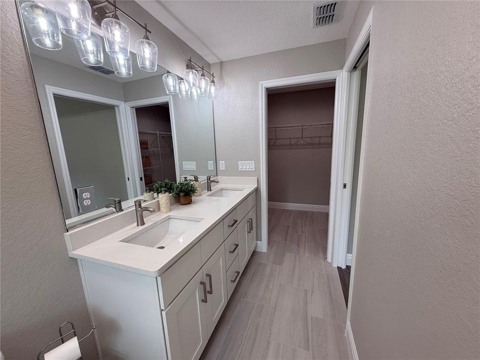 Activo con contrato: $279,999 (3 camas, 2 baños, 1459 Pies cuadrados)