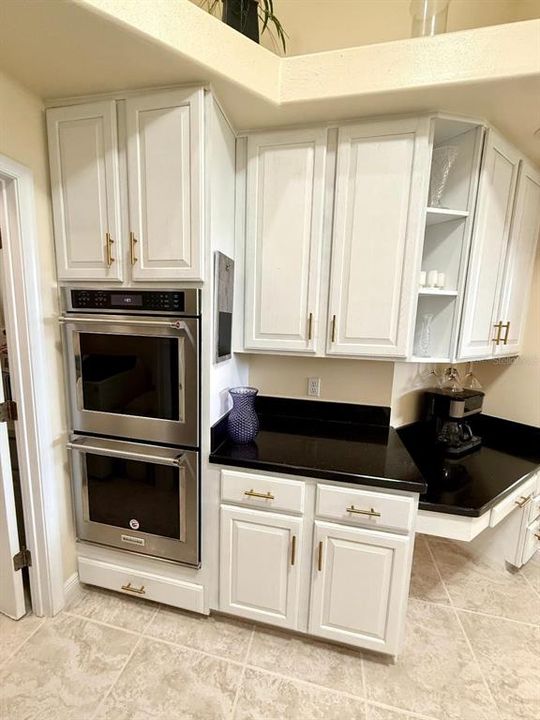 For Sale: $559,990 (3 beds, 2 baths, 2418 Square Feet)