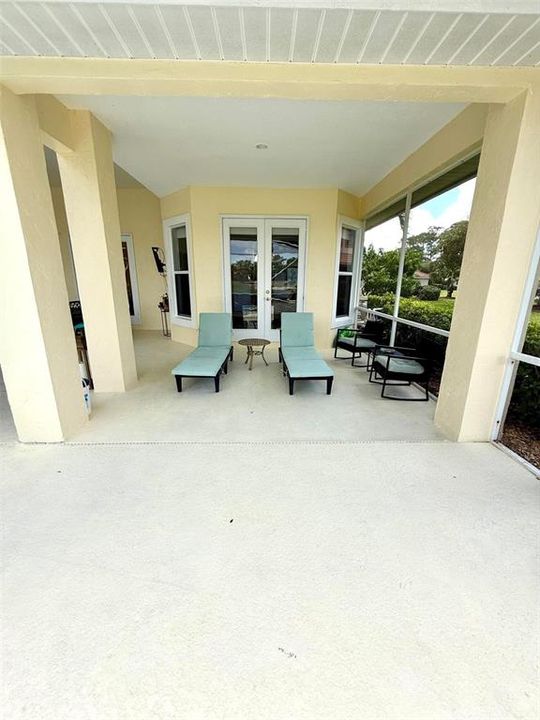 For Sale: $559,990 (3 beds, 2 baths, 2418 Square Feet)