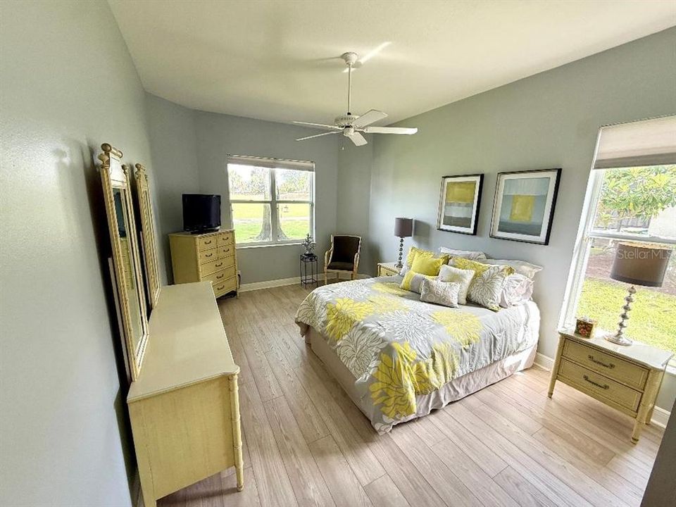 For Sale: $559,990 (3 beds, 2 baths, 2418 Square Feet)