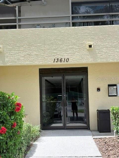 For Sale: $110,000 (1 beds, 1 baths, 576 Square Feet)
