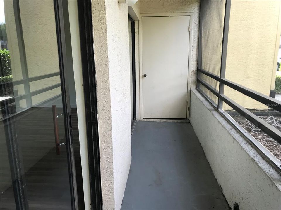 For Sale: $110,000 (1 beds, 1 baths, 576 Square Feet)