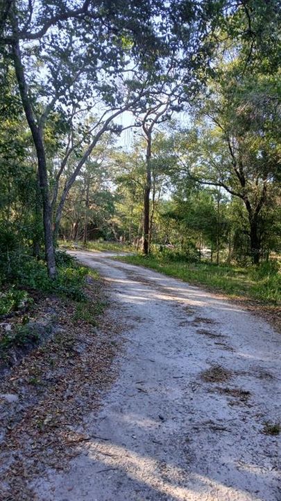 En Venta: $330,000 (10.25 acres)