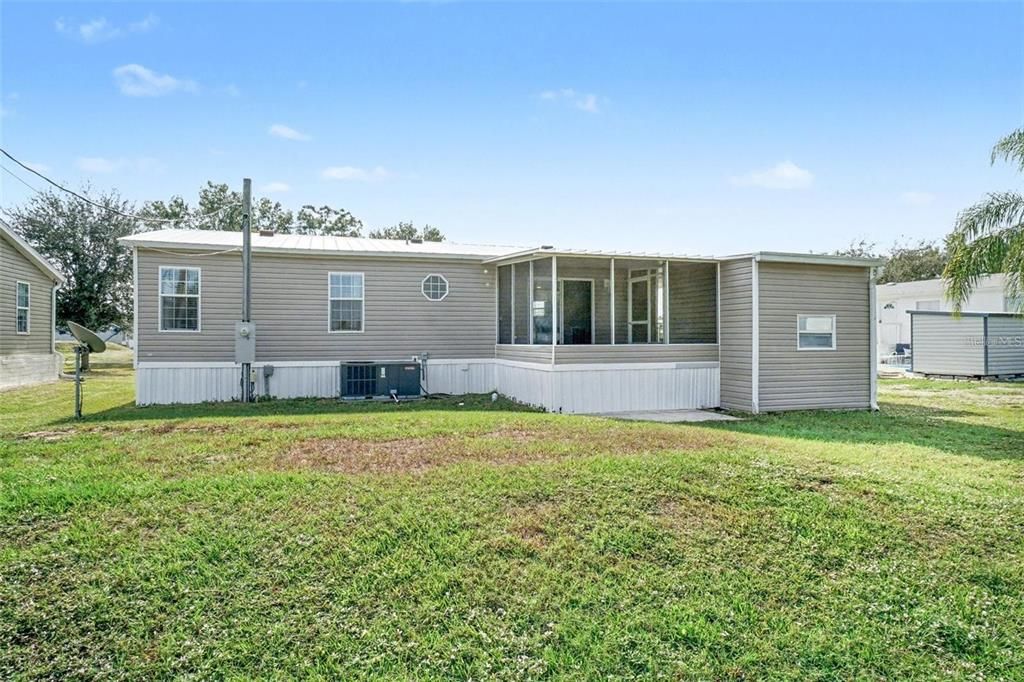 For Rent: $1,600 (2 beds, 2 baths, 1080 Square Feet)