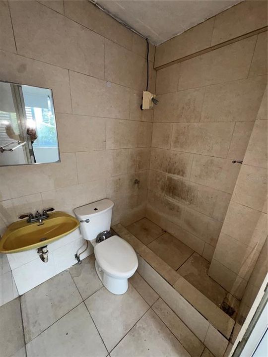 Active With Contract: $295,000 (5 beds, 3 baths, 1100 Square Feet)