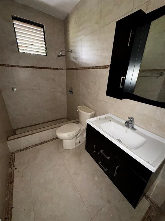 Active With Contract: $295,000 (5 beds, 3 baths, 1100 Square Feet)