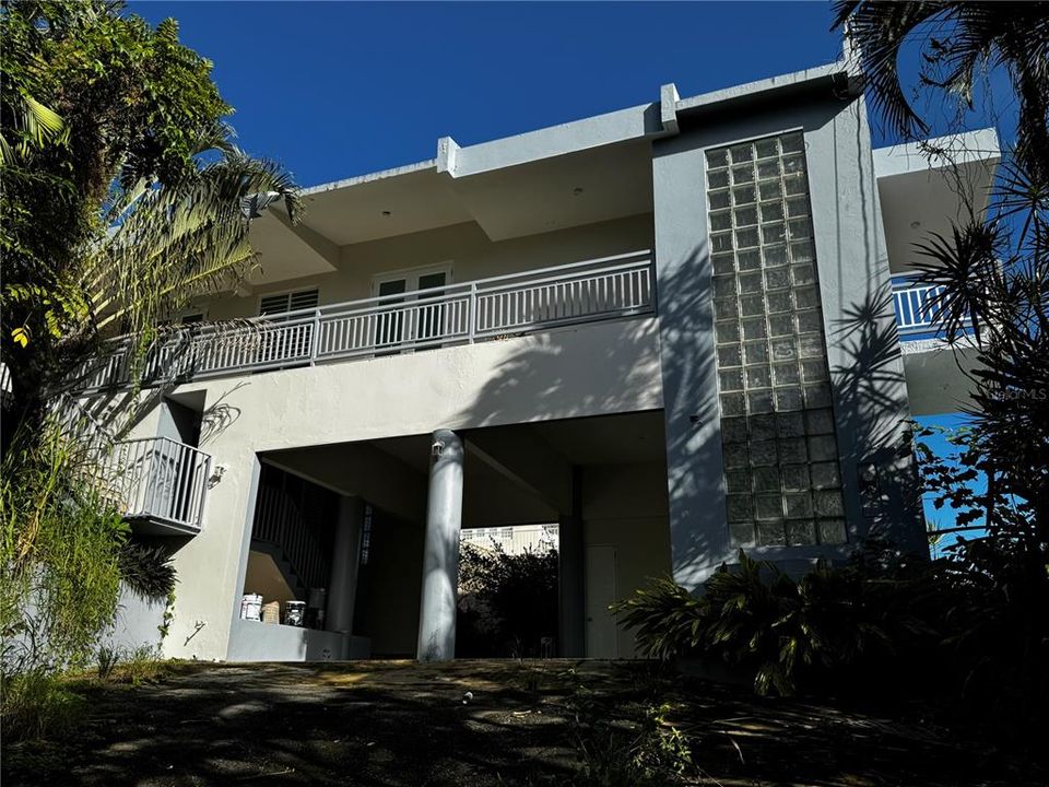 Active With Contract: $295,000 (5 beds, 3 baths, 1100 Square Feet)