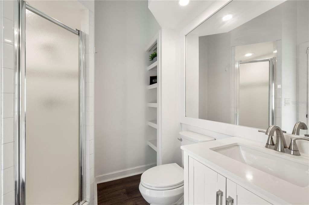 En Venta: $1,174,999 (4 camas, 3 baños, 3024 Pies cuadrados)