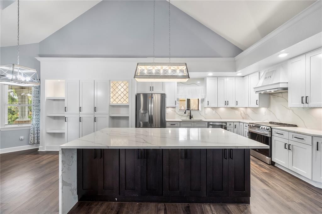 En Venta: $1,174,999 (4 camas, 3 baños, 3024 Pies cuadrados)