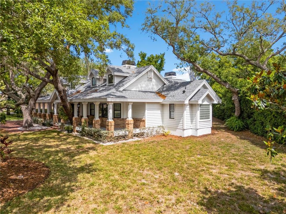 En Venta: $1,174,999 (4 camas, 3 baños, 3024 Pies cuadrados)
