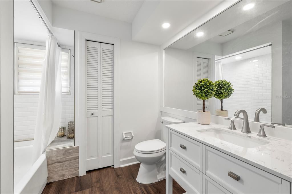 En Venta: $1,174,999 (4 camas, 3 baños, 3024 Pies cuadrados)