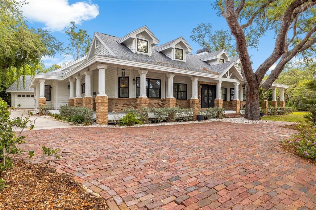 En Venta: $1,174,999 (4 camas, 3 baños, 3024 Pies cuadrados)