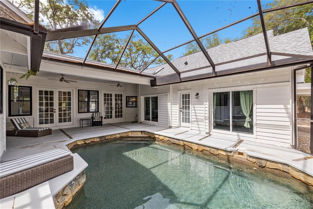 En Venta: $1,174,999 (4 camas, 3 baños, 3024 Pies cuadrados)
