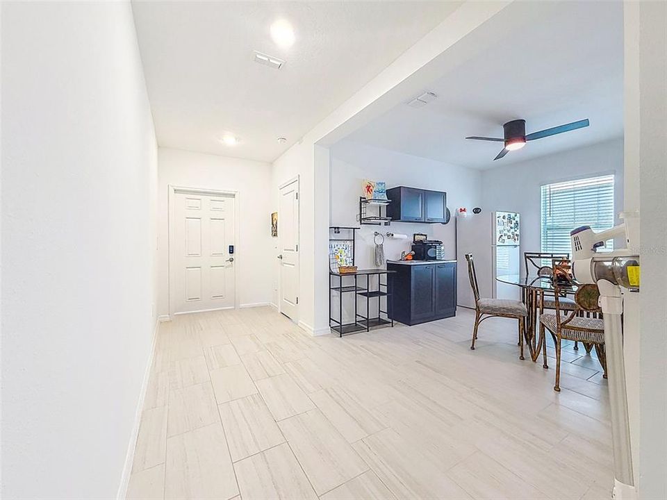 В аренду: $3,300 (5 спален, 3 ванн, 3326 Квадратных фут)