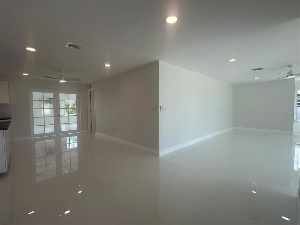 En Renta: $1,800 (3 camas, 2 baños, 1768 Pies cuadrados)