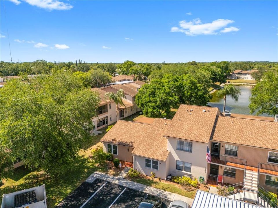 На продажу: $166,000 (2 спален, 2 ванн, 1318 Квадратных фут)