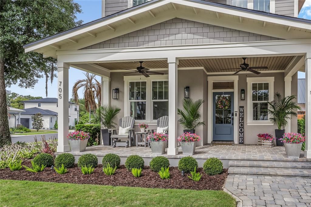 For Sale: $1,275,000 (4 beds, 3 baths, 2698 Square Feet)