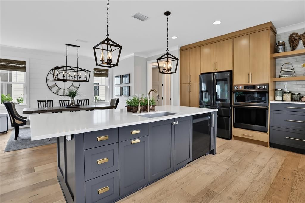 For Sale: $1,275,000 (4 beds, 3 baths, 2698 Square Feet)
