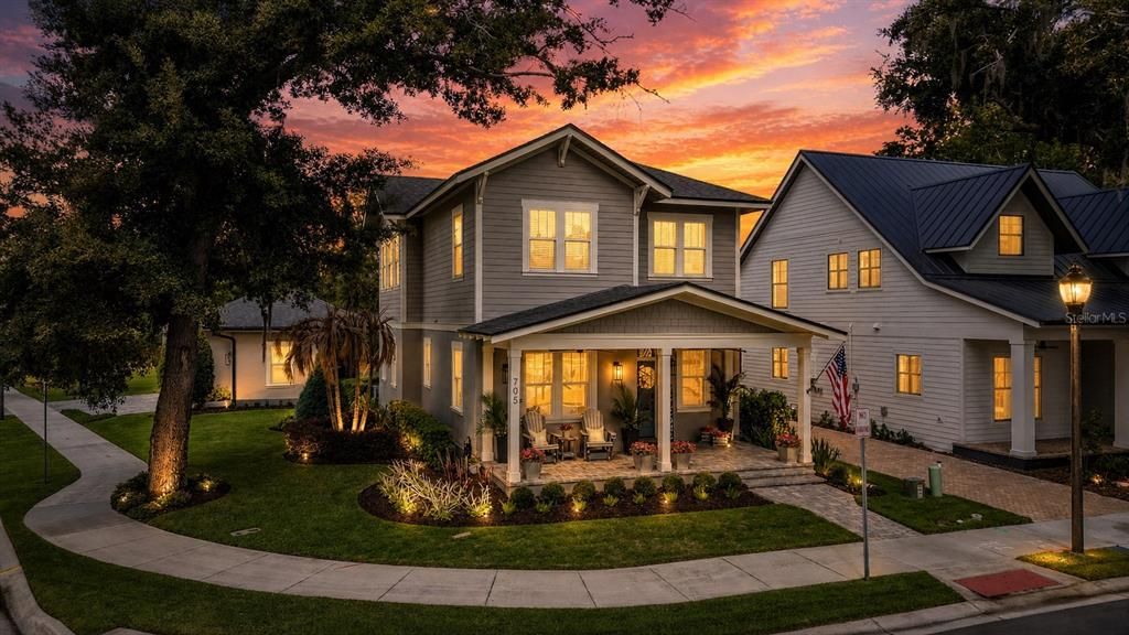 For Sale: $1,275,000 (4 beds, 3 baths, 2698 Square Feet)