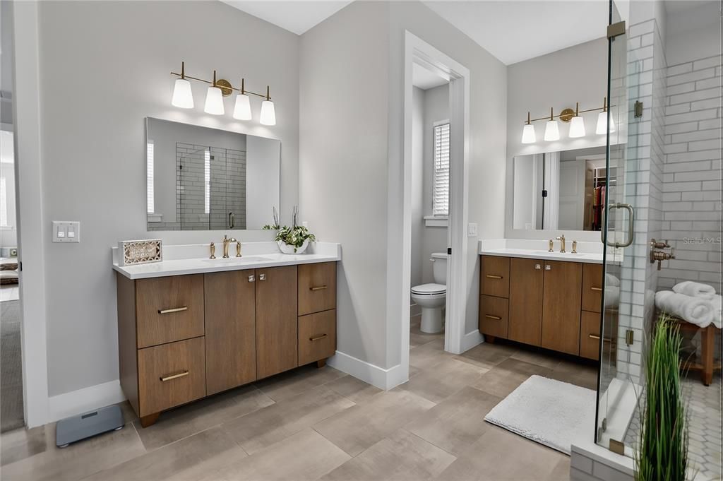 For Sale: $1,275,000 (4 beds, 3 baths, 2698 Square Feet)