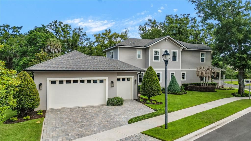 For Sale: $1,275,000 (4 beds, 3 baths, 2698 Square Feet)