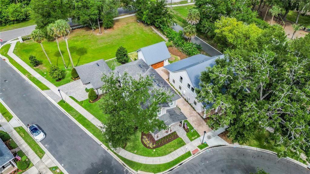 For Sale: $1,275,000 (4 beds, 3 baths, 2698 Square Feet)
