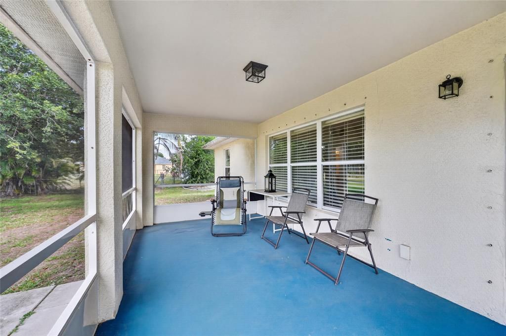 Activo con contrato: $290,000 (3 camas, 2 baños, 1639 Pies cuadrados)