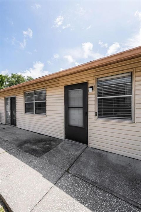 Active With Contract: $590,000 (6 beds, 0 baths, 1820 Square Feet)