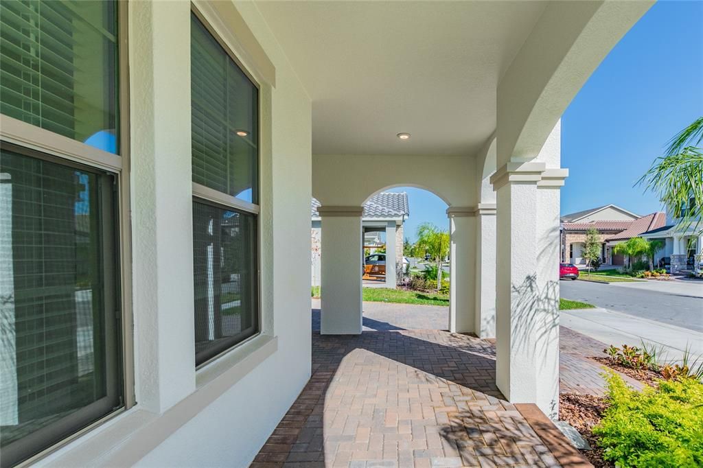 For Rent: $5,500 (6 beds, 4 baths, 4176 Square Feet)