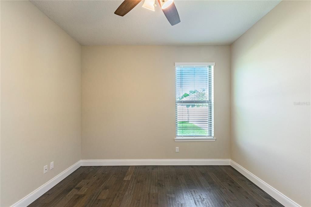 For Rent: $5,500 (6 beds, 4 baths, 4176 Square Feet)