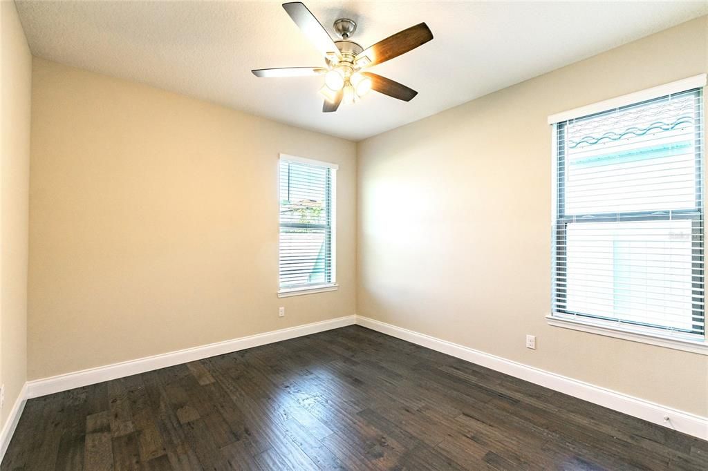 For Rent: $5,500 (6 beds, 4 baths, 4176 Square Feet)