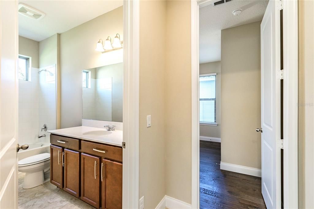 For Rent: $5,500 (6 beds, 4 baths, 4176 Square Feet)