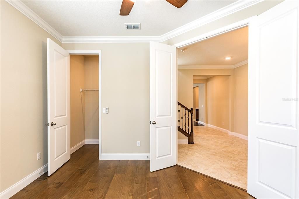 For Rent: $5,500 (6 beds, 4 baths, 4176 Square Feet)