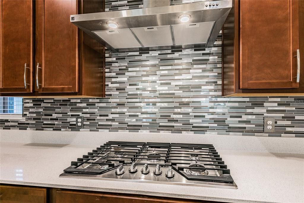 For Rent: $5,500 (6 beds, 4 baths, 4176 Square Feet)