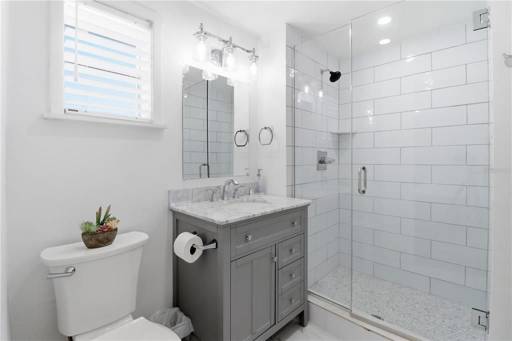 En Venta: $795,000 (3 camas, 2 baños, 2287 Pies cuadrados)
