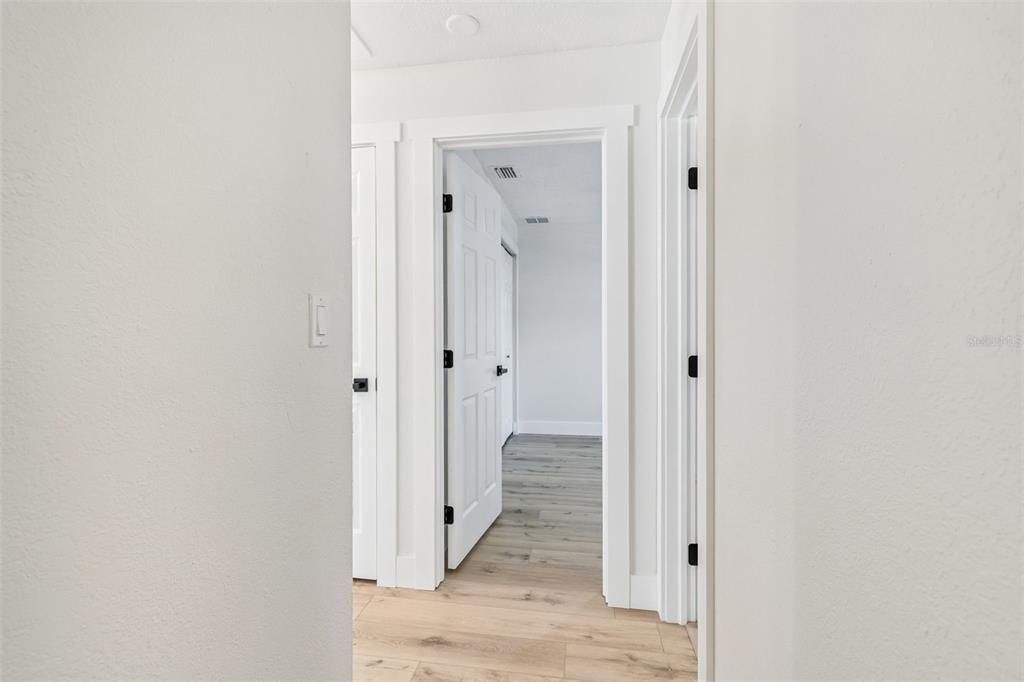 На продажу: $595,000 (4 спален, 2 ванн, 1740 Квадратных фут)