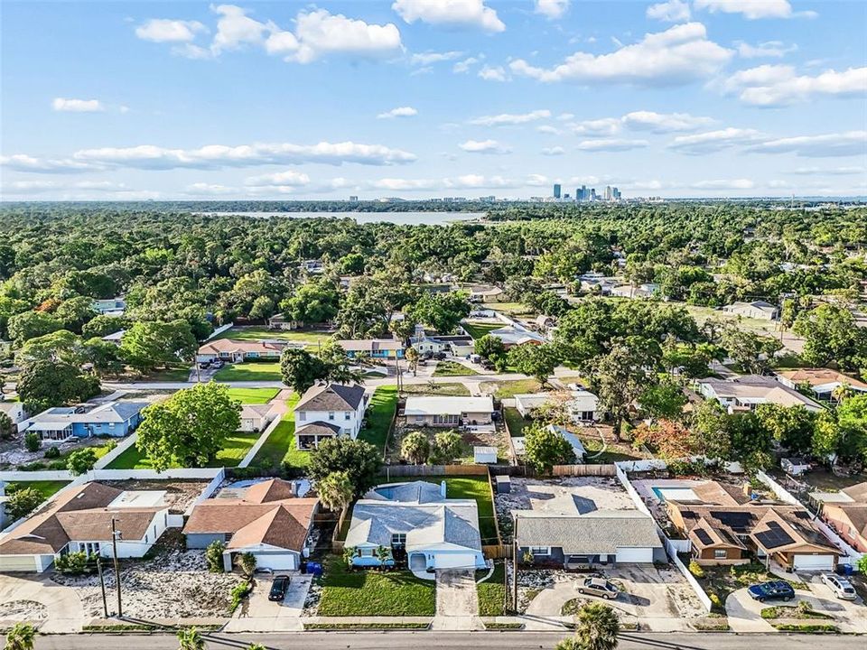 На продажу: $595,000 (4 спален, 2 ванн, 1740 Квадратных фут)