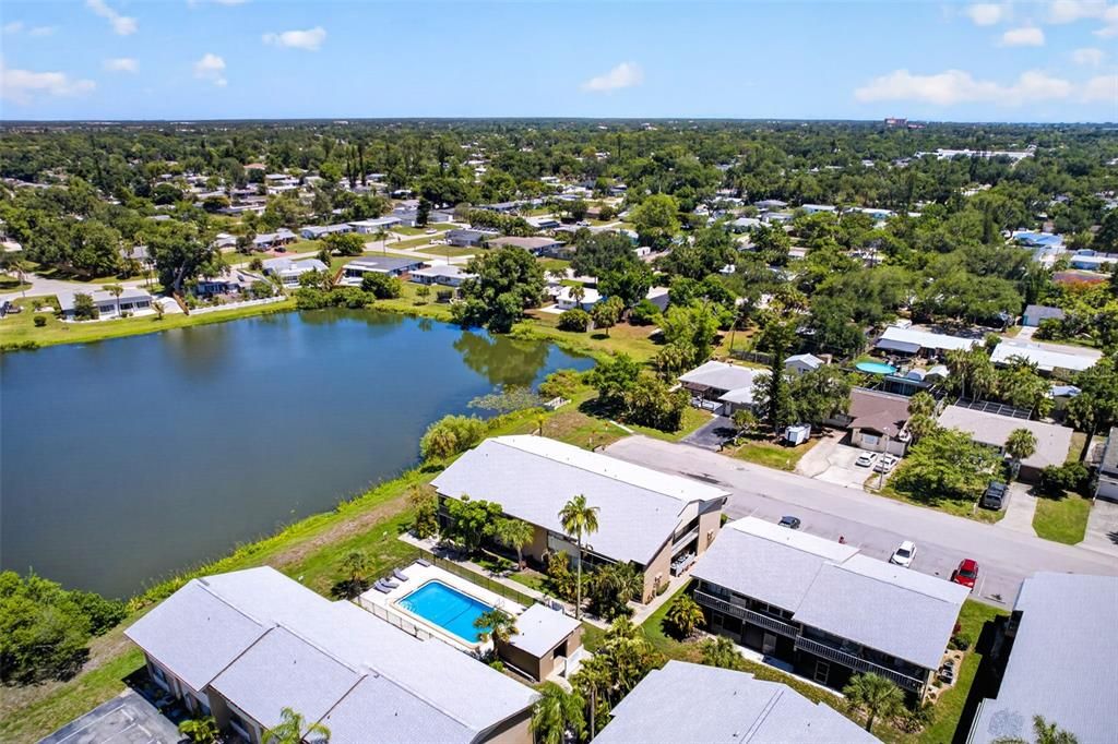 For Sale: $155,000 (2 beds, 2 baths, 888 Square Feet)